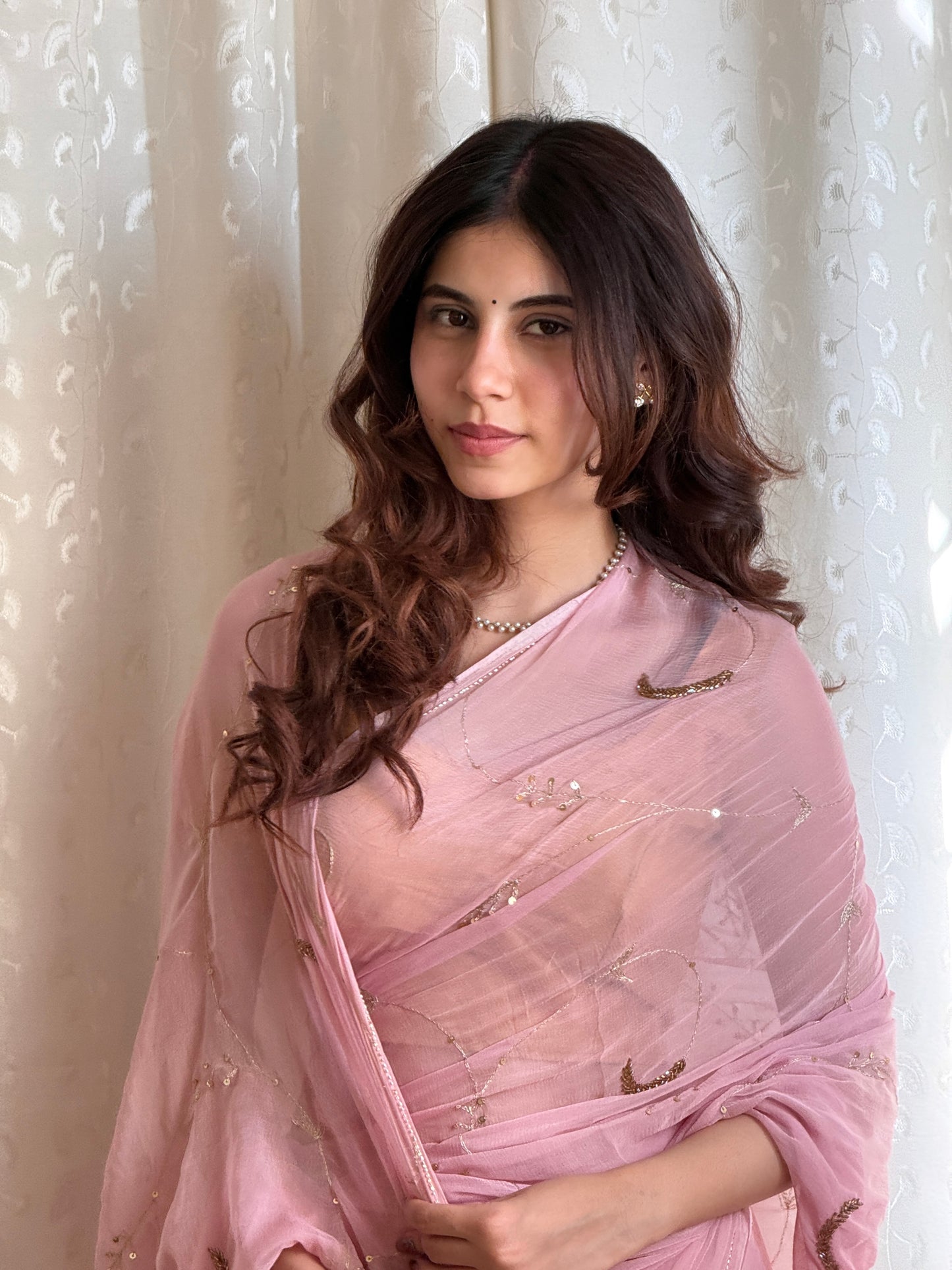 GULABI NOOR